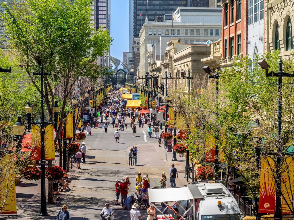 Định cư Canada